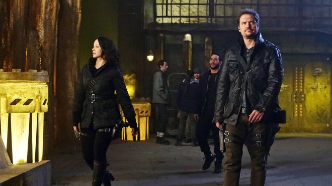 Dark Matter 03x03 - Willkommen in der Revolution