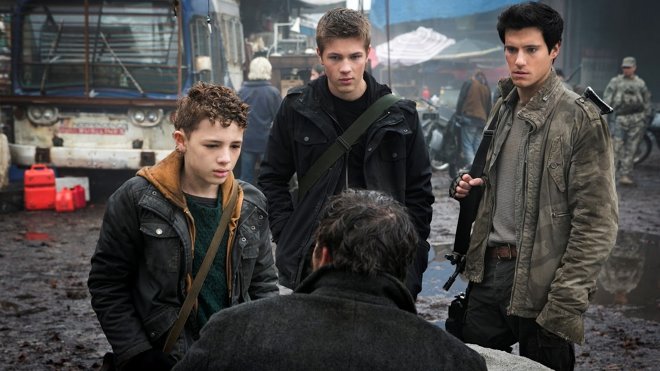 Falling Skies 03x09 - Der Anschlag