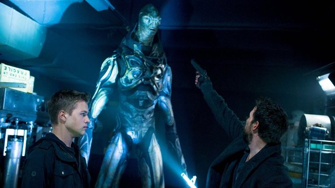 Falling Skies 05x01 - Der Krieger in dir