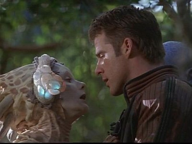 Farscape 01x21 - Flora Und Diese Fleischfressenden Wesen