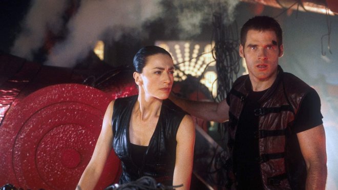 Farscape 03x08 - Das Unheimliche - Grünäugige Monster