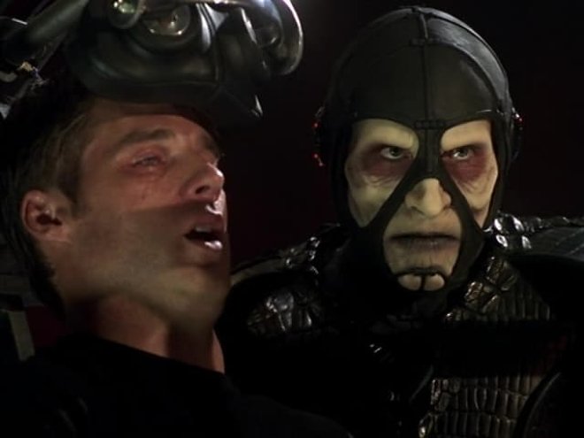 Farscape 01x20 - Scorpius Und Der Aurorastuhl