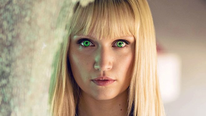 Humans 02x01 - Menschenrechte