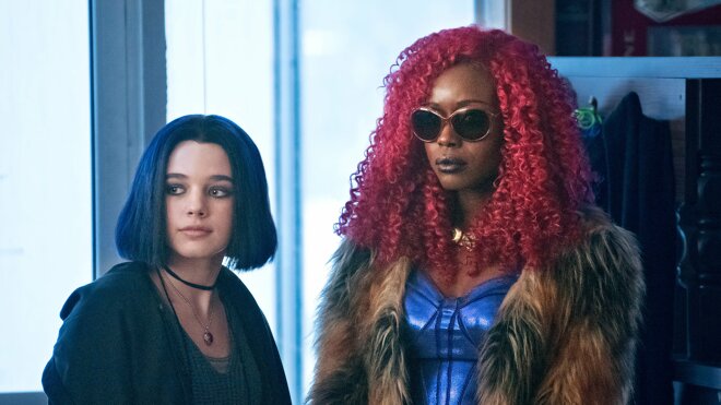 Titans 01x03 - Anfänge