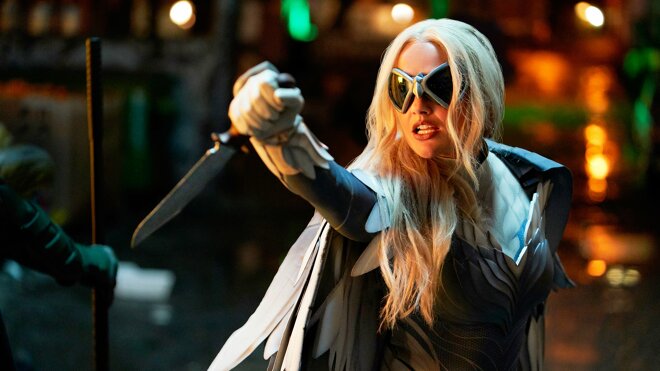 Titans 01x02 - Hawk und Dove