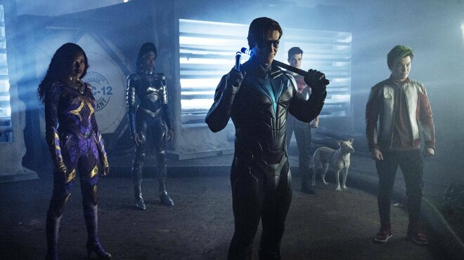 Titans 03x07 - 51 %