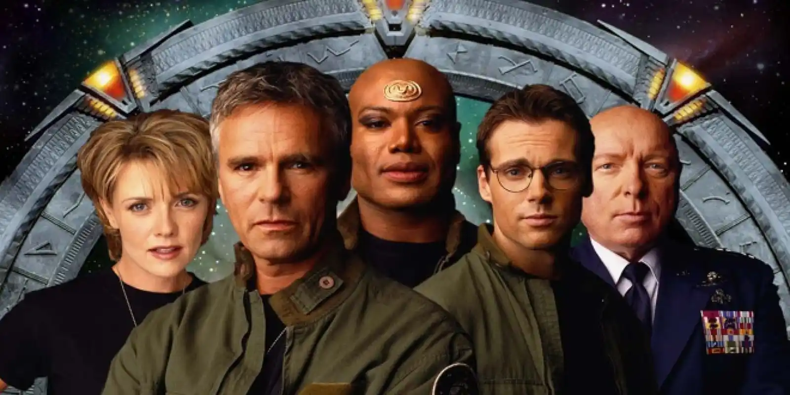 Dr. Samatha Carter, Jack O'Neill, Teal'c, General George Hammond und Daniel Jackson